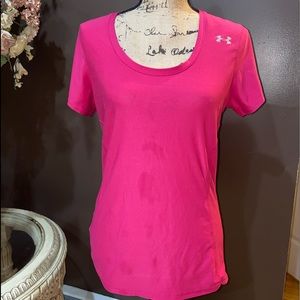 Under armour heat gear size med short sleeve shirt